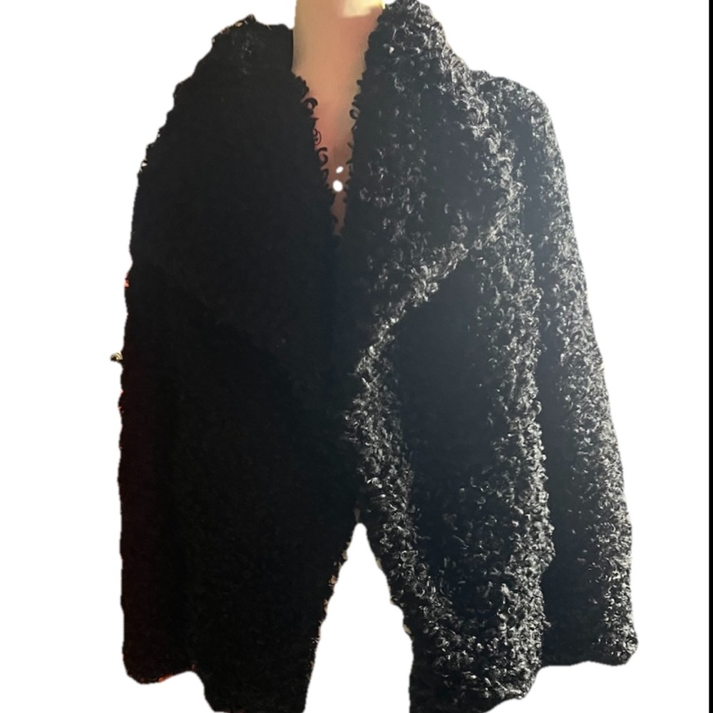 Missguided women’s size4 black flux fur fluffy pockets coat